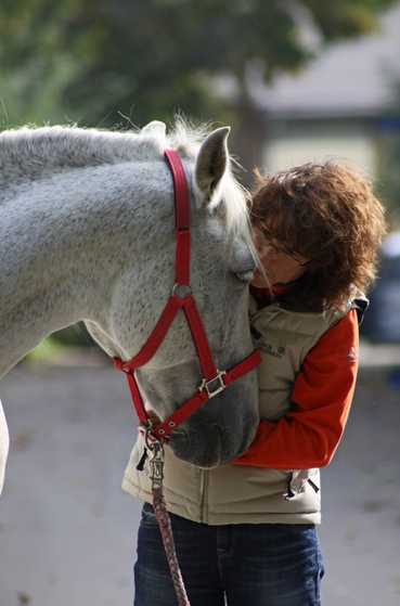 Monika Hornburg mit Pferd